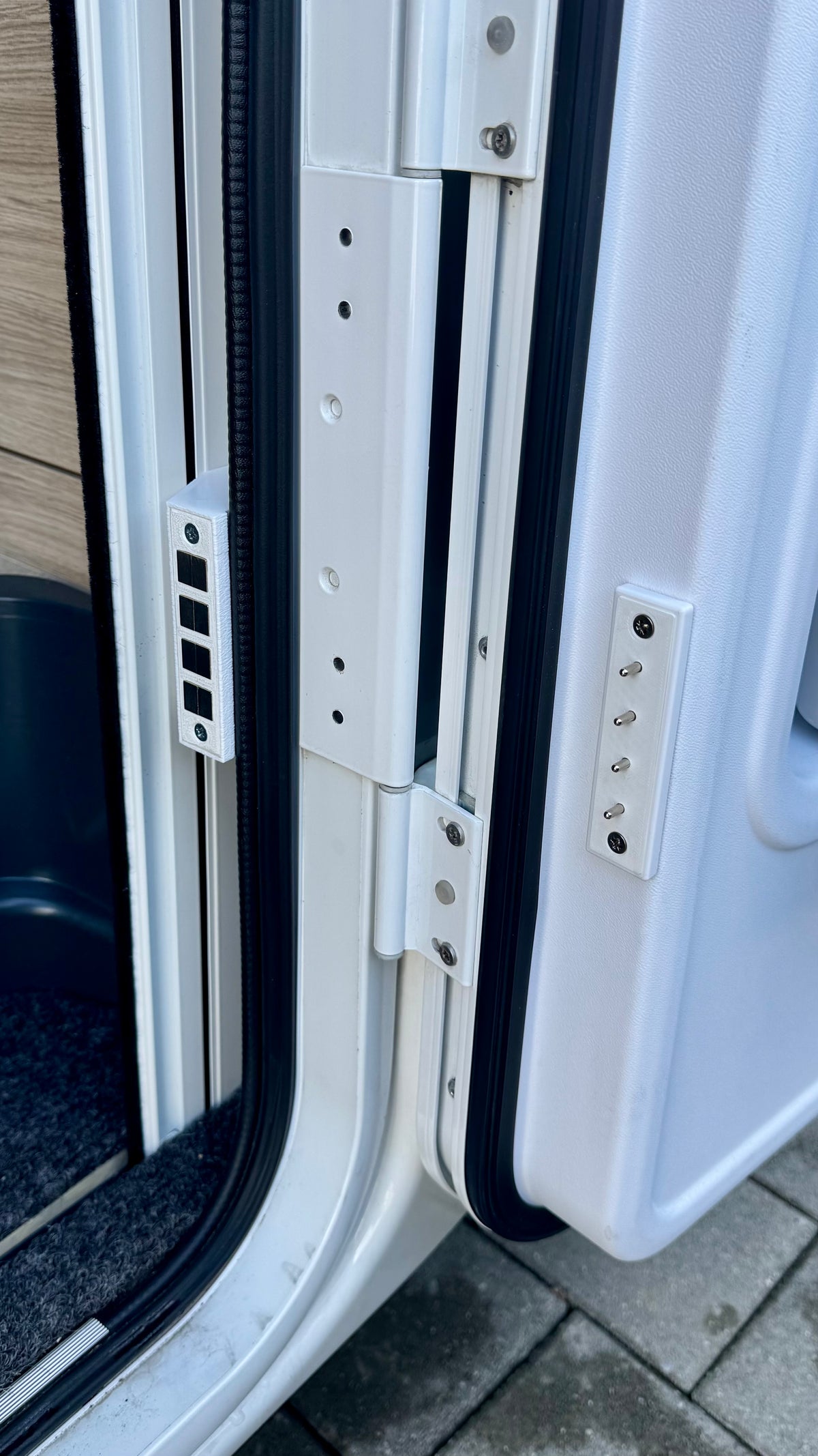 Halter für Federkontakte Chausson